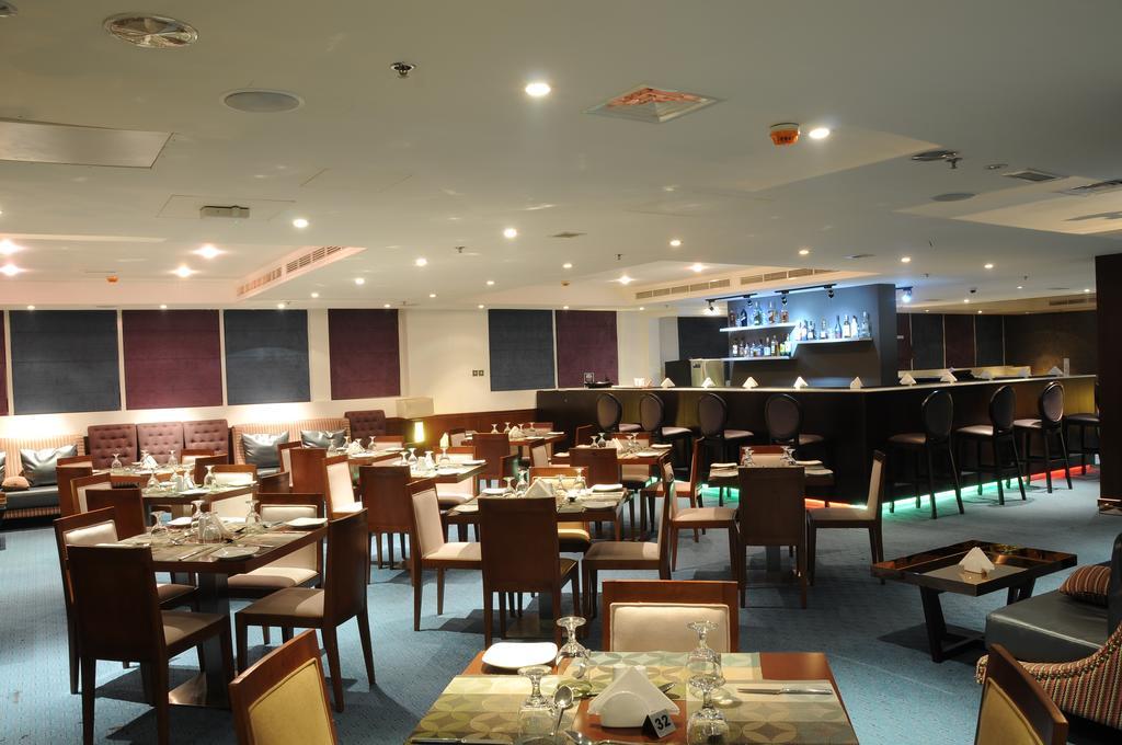 Holiday Bahrain Hotel Manama Eksteriør billede
