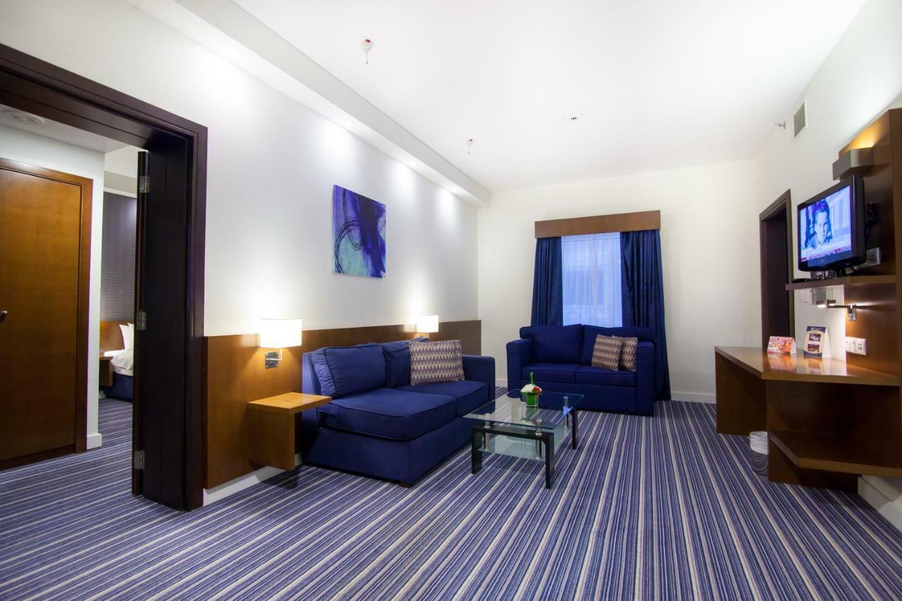 Holiday Bahrain Hotel Manama Eksteriør billede